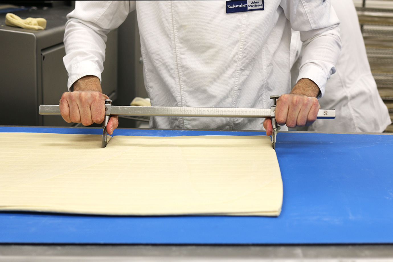 Radini_Laminator_laminated_dough3